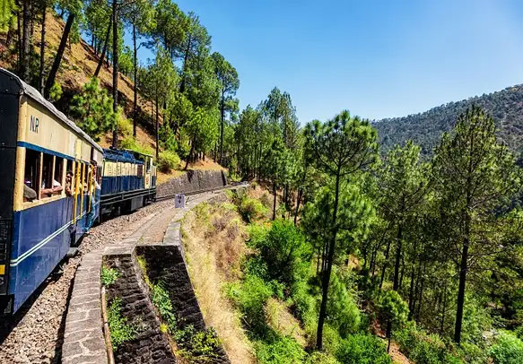 Best 8 Nights 9 Days Himachal Family Tour Package for a Soothing Getaway